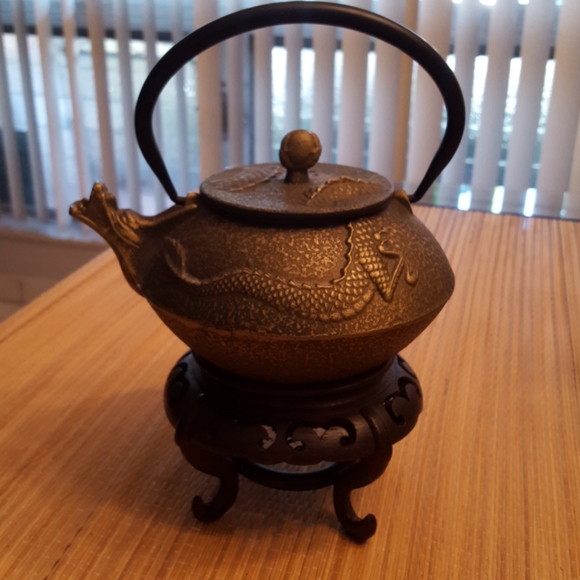Other - Tetsubin cast iron teapot.